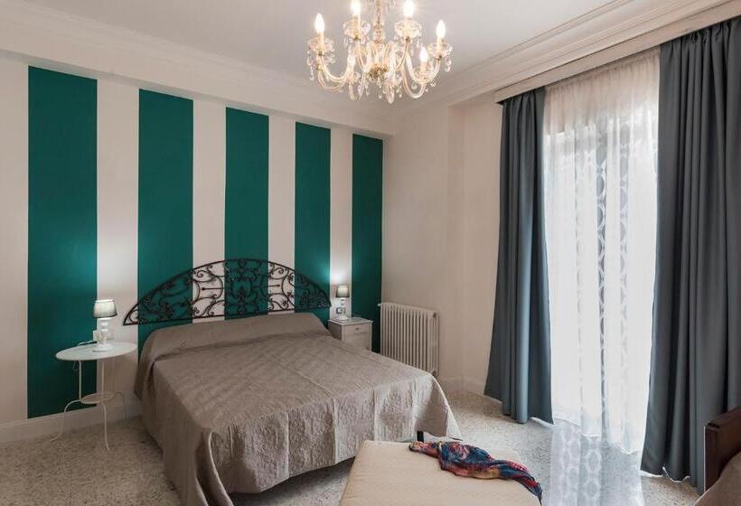 اتاق استاندارد چهار تخته, Villa Alemi