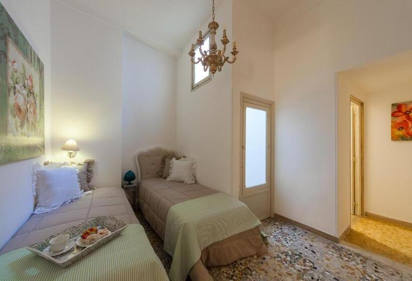 Семейный Номер, Palazzinapulia