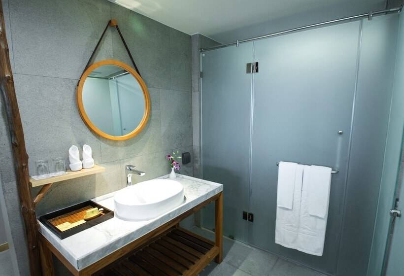 Номер Deluxe Вид на Море, Andaman Cannacia Resort & Spa   Sha Extra Plus