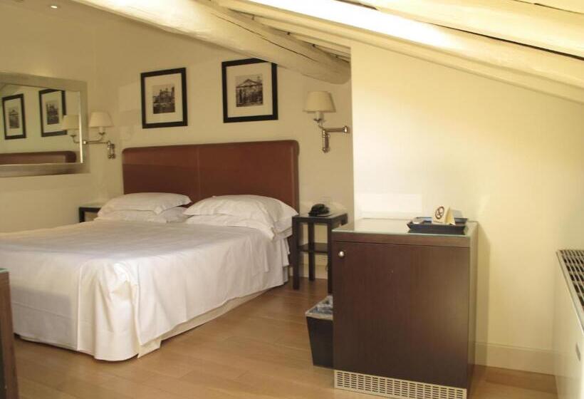 اتاق استاندارد, Albergo Santa Chiara