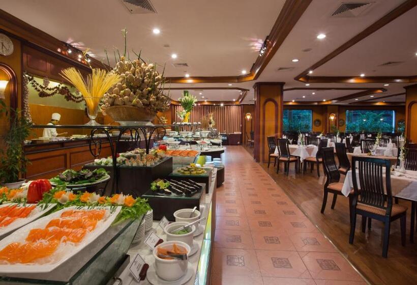 اتاق سوپریور با چشم‌انداز دریا, Halong Plaza