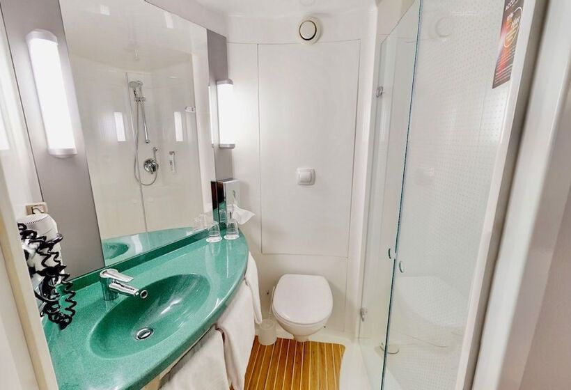 اتاق استاندارد, Ibis Hotel Köln Airport