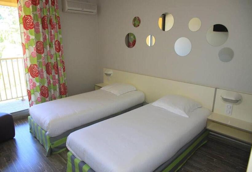 Номер Стандарт, Isola Hôtel
