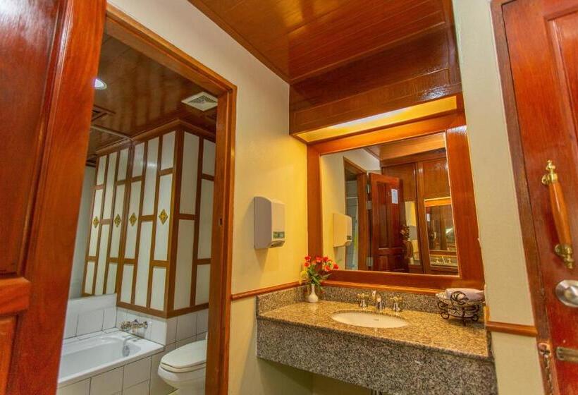 اتاق لوکس, Mw Krabi Beach Resort   Ao Nang   Sha Extra Plus