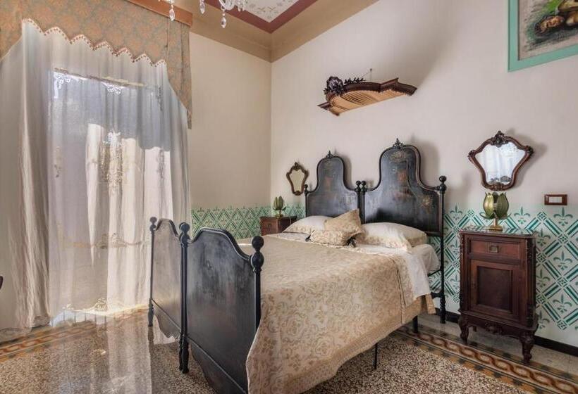 سوییت جونیور با چشم‌انداز دریا, Villa Nicolaci   Liberty Suites