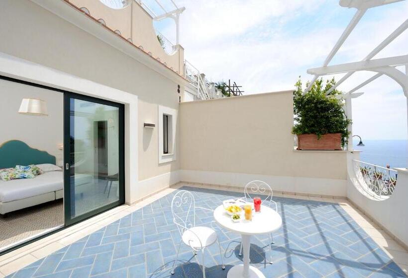 سوییت جونیور با چشم‌انداز دریا, Villa Guarracino Amalfi