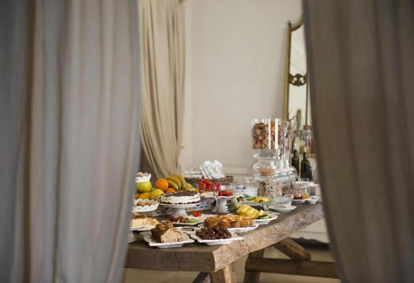 سوئیت جونیور با ماساژ آبی, Masseria San Francesco
