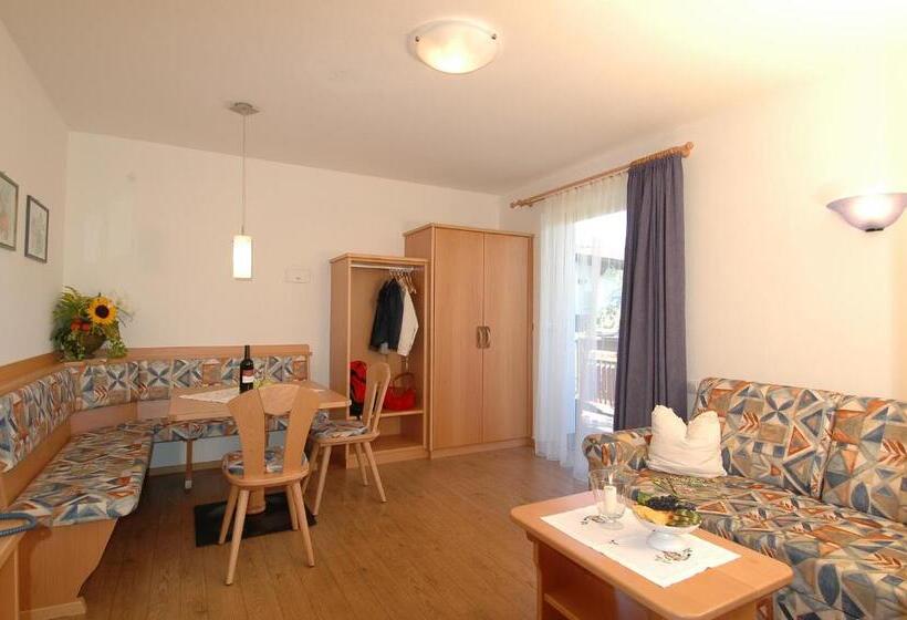 带1个卧室的带阳台的公寓, Appartements Schmied Hans