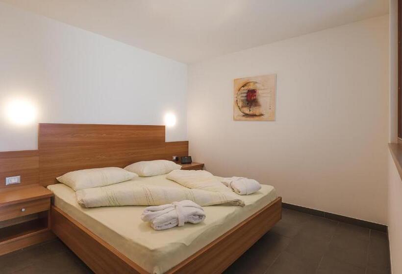 Апартаменты 1 Спальня с Балконом, Appartements Schmied Hans