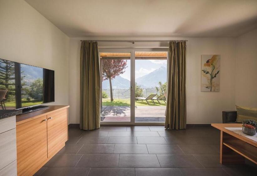 Апартаменты 2 Спальни с Садом, Appartements Schmied Hans