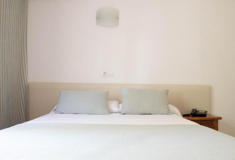 اتاق استاندارد یک نفره, Houm Nets  Adults Only