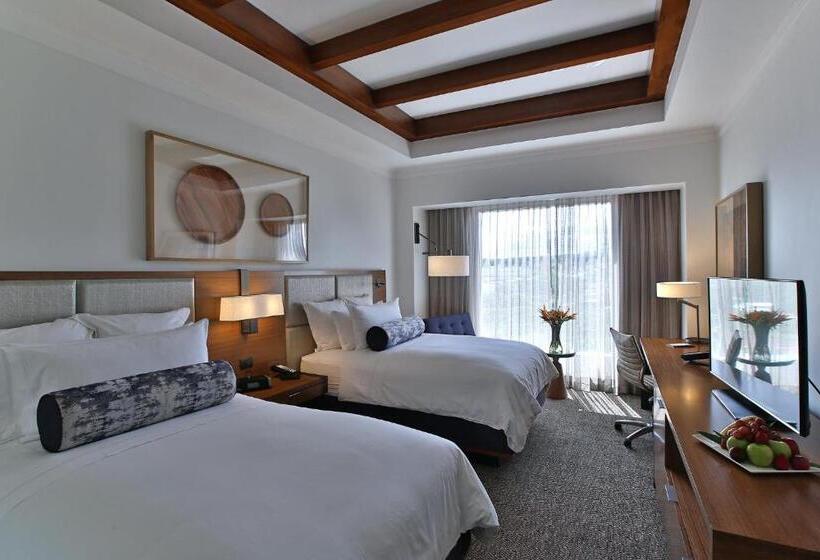 اتاق کلاب, Real Intercontinental Metrocentro Managua, An Ihg