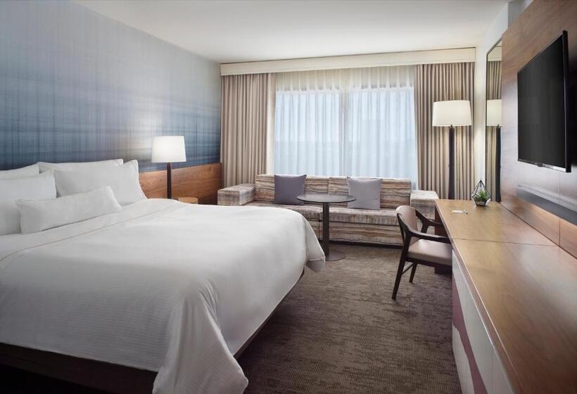 اتاق استاندارد با تخت بزرگ, The Westin Charlotte