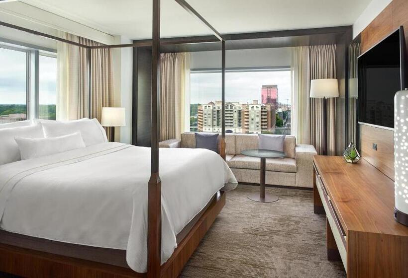 سوئیت اجرایی با تخت کینگ, The Westin Charlotte