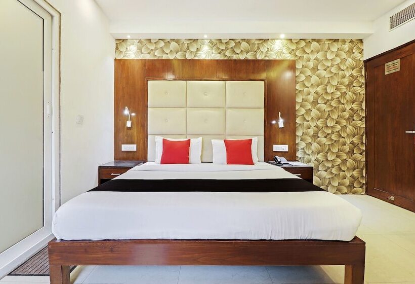 Номер Deluxe, Capital O 2242 Hotel Yuvraj Deluxe