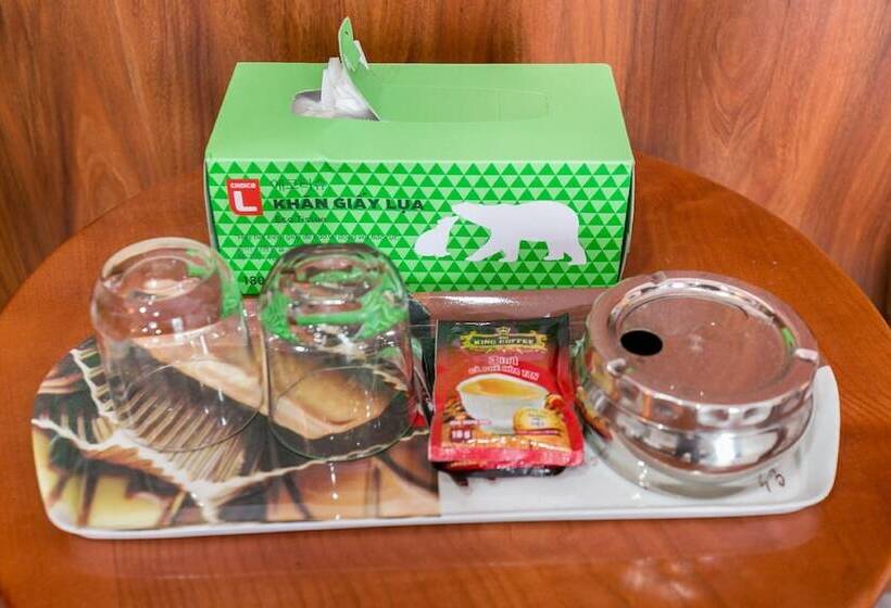 اتاق لوکس خانوادگی, Happy Home