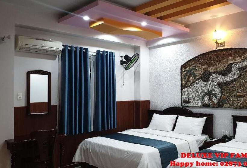 اتاق لوکس خانوادگی, Happy Home