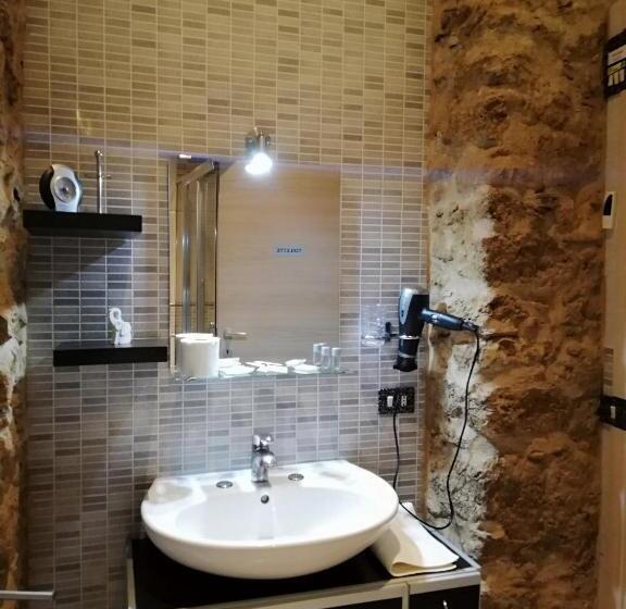 标准间, Palazzo Sant'elia