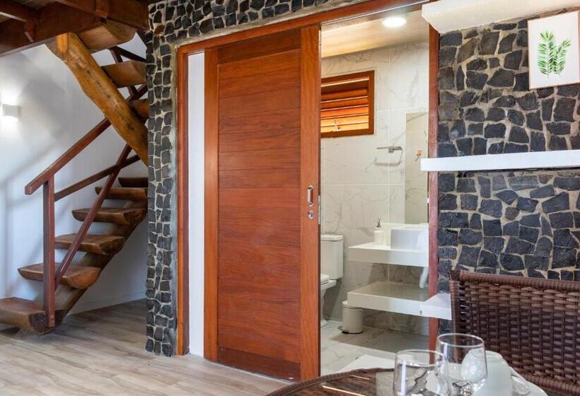 سوییت لوکس, Villa Namú Beach House Suites
