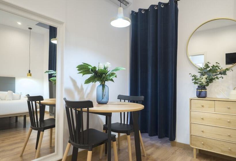 Студия Стандарт, Ito Boutique Badalona Mar