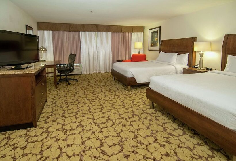 Standard Room 2 Double Beds, Wyndham Garden New Orleans Airport