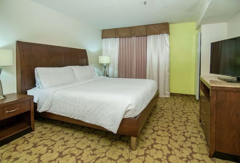 Junior Suite, Wyndham Garden New Orleans Airport