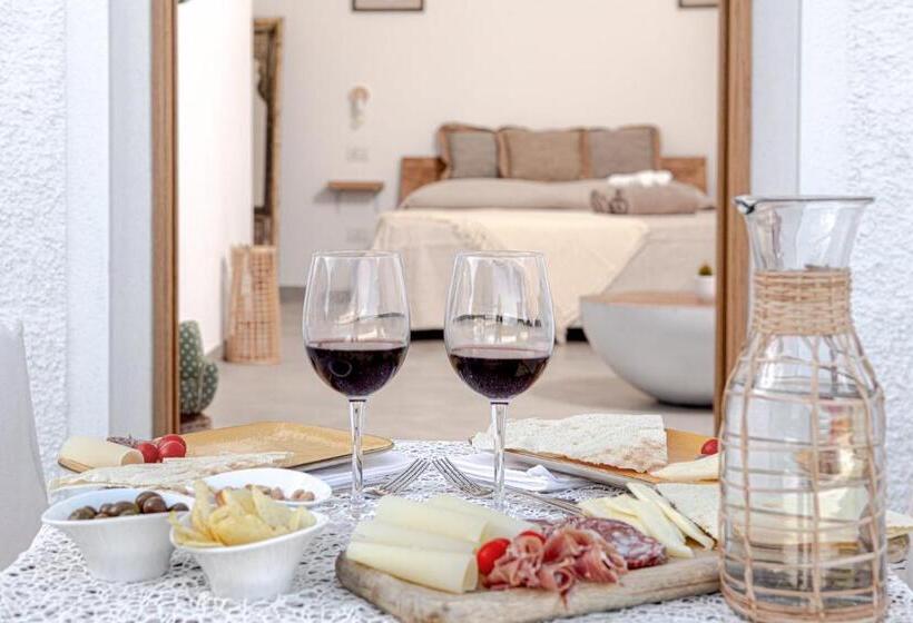 اتاق استاندارد با تخت بزرگ, La Casa Di Memmi Suites & Rooms