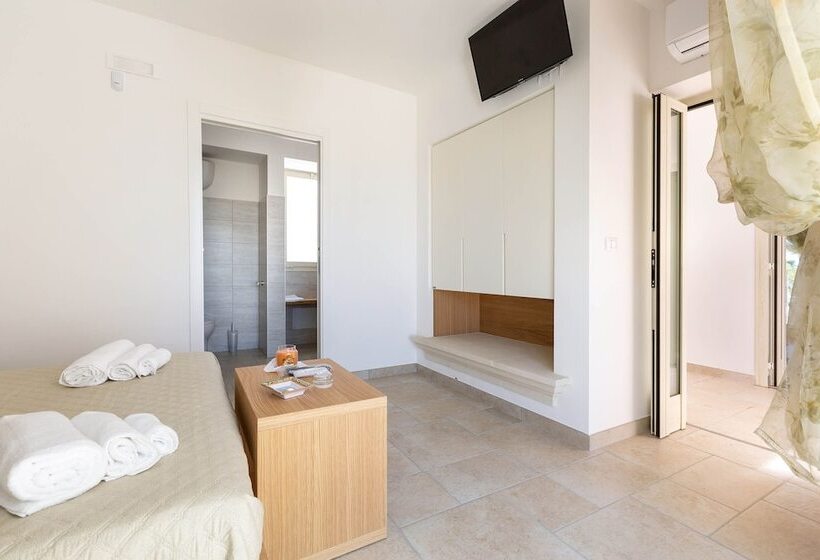 اتاق استاندارد, B&b I Tarocchi