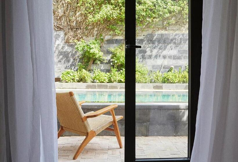 سوییت با چشم‌انداز استخر, Boutique Hotel Mendi Argia