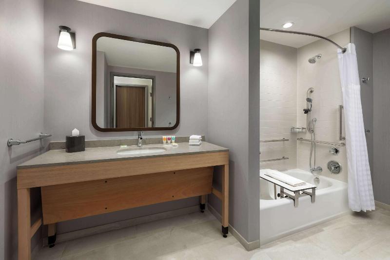 장애인을 위한 스위트, Hyatt Place National Harbor