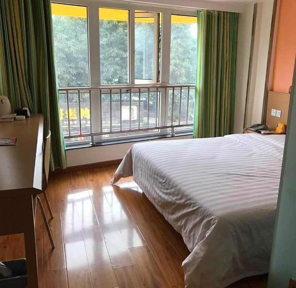 Номер Стандарт, 7days Inn Ya`an Bridge Street Center