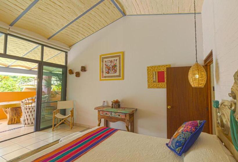 اتاق لوکس با چشم‌انداز استخر, Boutique Casa Copal