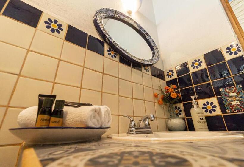 اتاق لوکس با چشم‌انداز استخر, Boutique Casa Copal