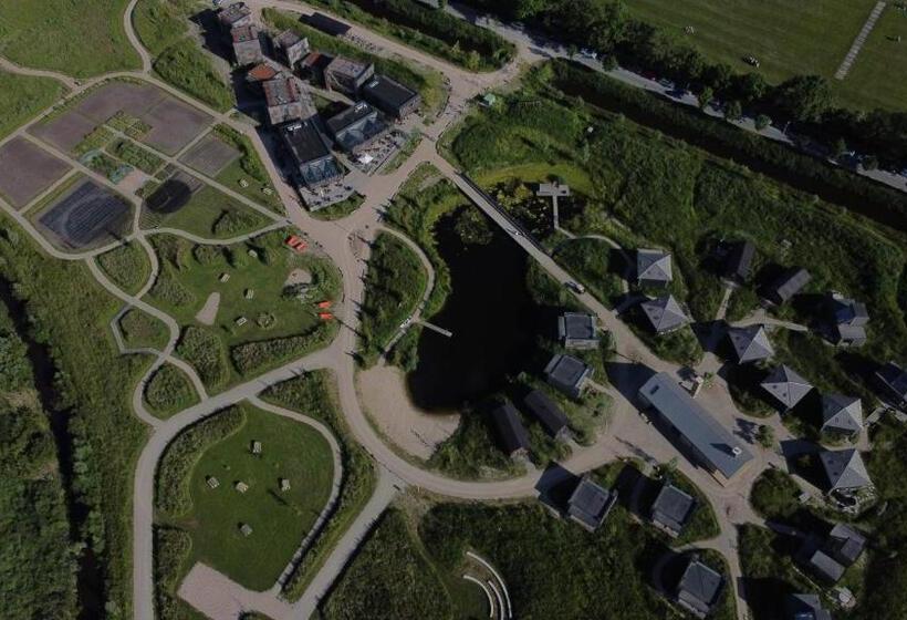 کلبه ییلاقی, Basecamp Amsterdam
