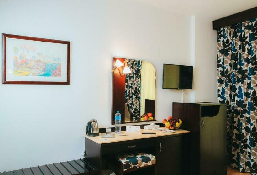 Quarto Estandar, Aracan Portsaid