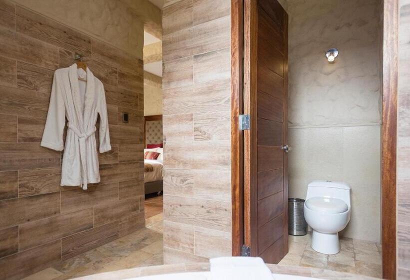 اتاق لوکس, Intiterra Apart Hotel Villas