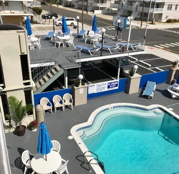 Номер Deluxe с Балконом, North Wind Motel