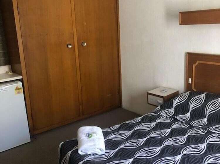 패밀리 룸, The Shamrock Hotel Balranald