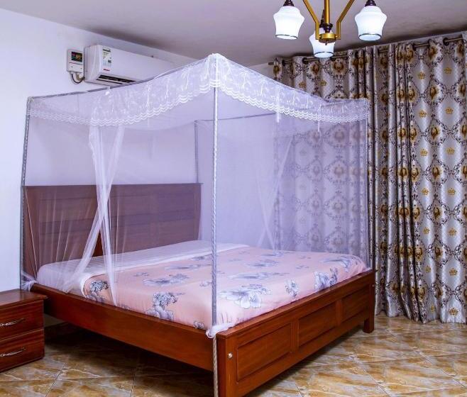 اتاق استاندارد با تخت بزرگ, Hidden Treasure Serviced Hotel Apartments Hitsha Hotels Entebbe