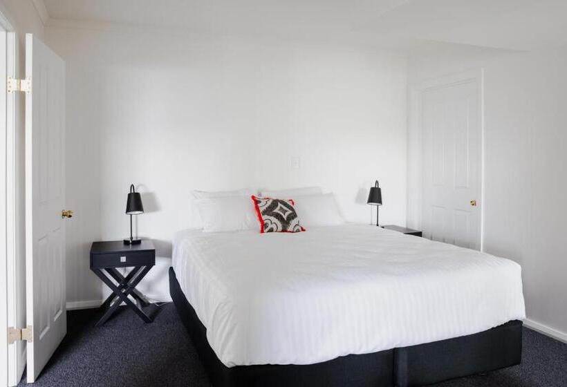 Апартаменты 2 Спальни, Battery Point Manor