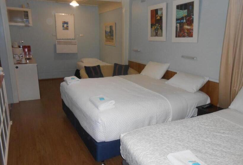 패밀리 룸, Mount View Motel