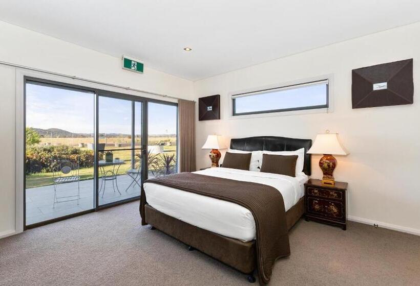 残疾人使用的带特大床的标准间, Hangar House Mudgee