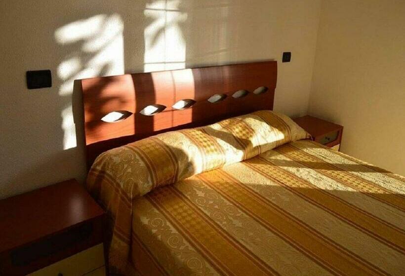 آپارتمان 1 خوابه با چشم‌انداز استخر, Case Vacanze Le Buganville
