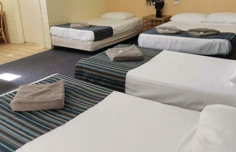 Семейный Номер, Burdekin Motor Inn