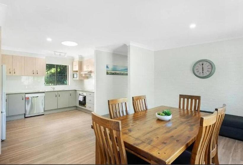 Президентский Люкс, Haven Holiday Resort Sussex Inlet