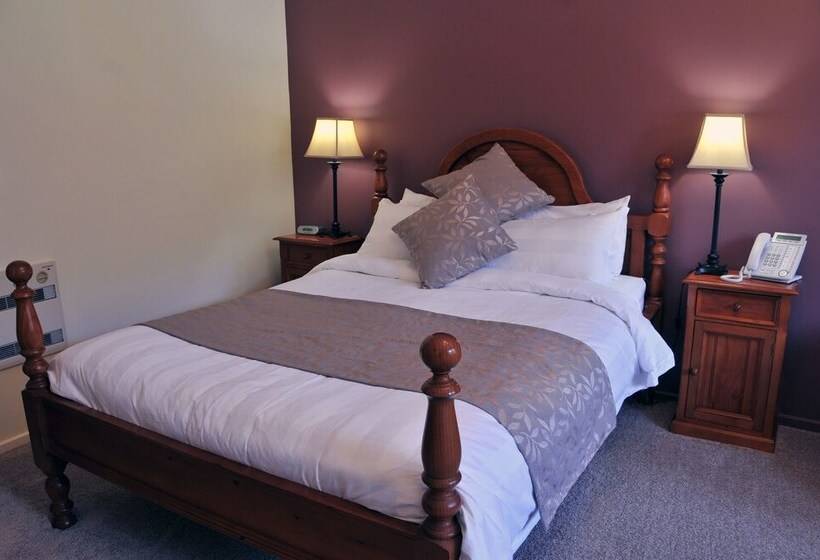 Номер Deluxe, Black Spur Inn