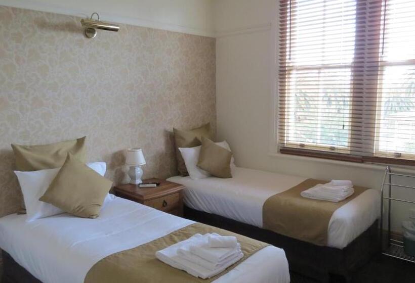 Номер Economy с общей ванной комнатой, Hermitage Hill Country Retreat