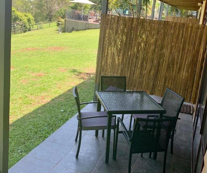 Апартаменты 1 Спальня Нижний Этаж, Montville Holiday Apartments