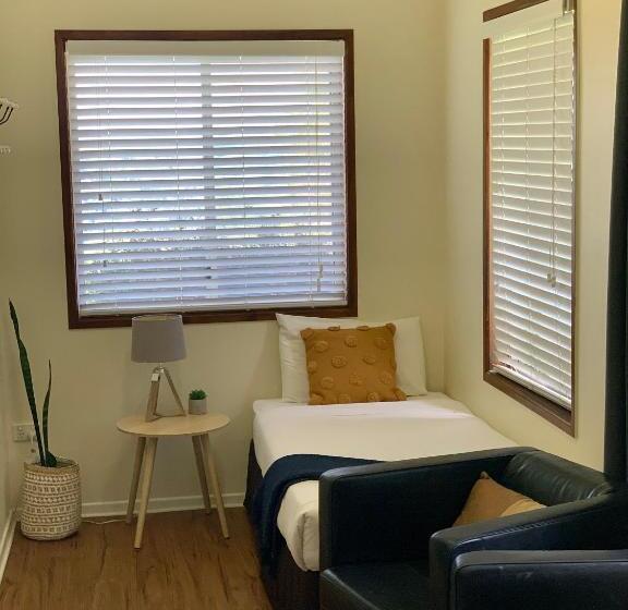 Апартаменты 1 Спальня, Montville Holiday Apartments