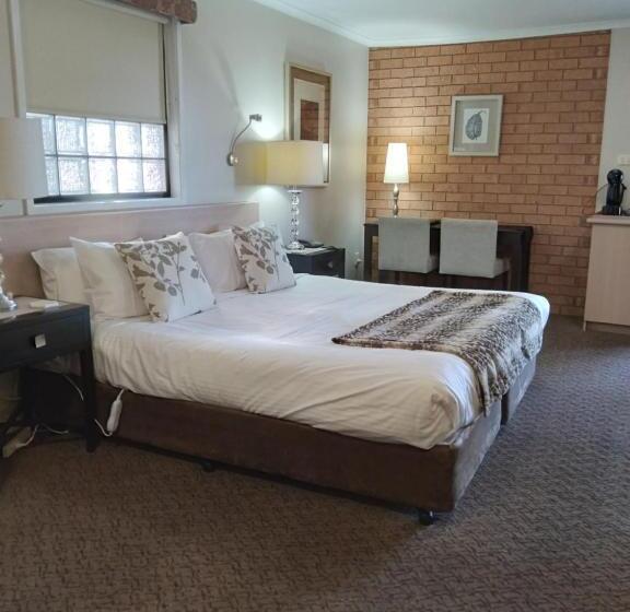 이그제큐티브 룸, Bristol Hill Motor Inn